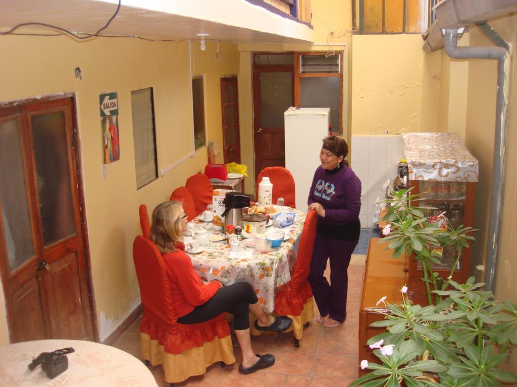 Naty'S Guest House Cuzco Exterior photo
